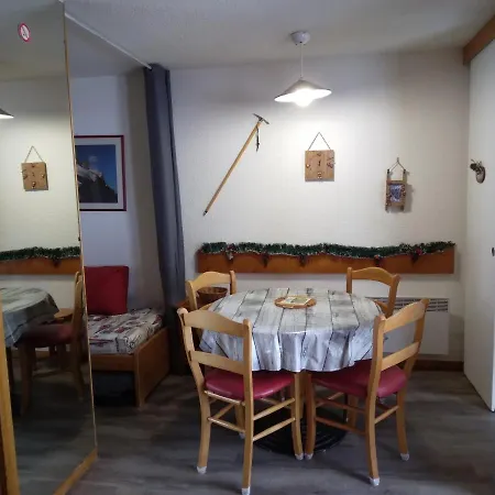 Apartment Aux Pieds, 4 Pers, Balcon, Animaux Admis - Fr-1-181-2376